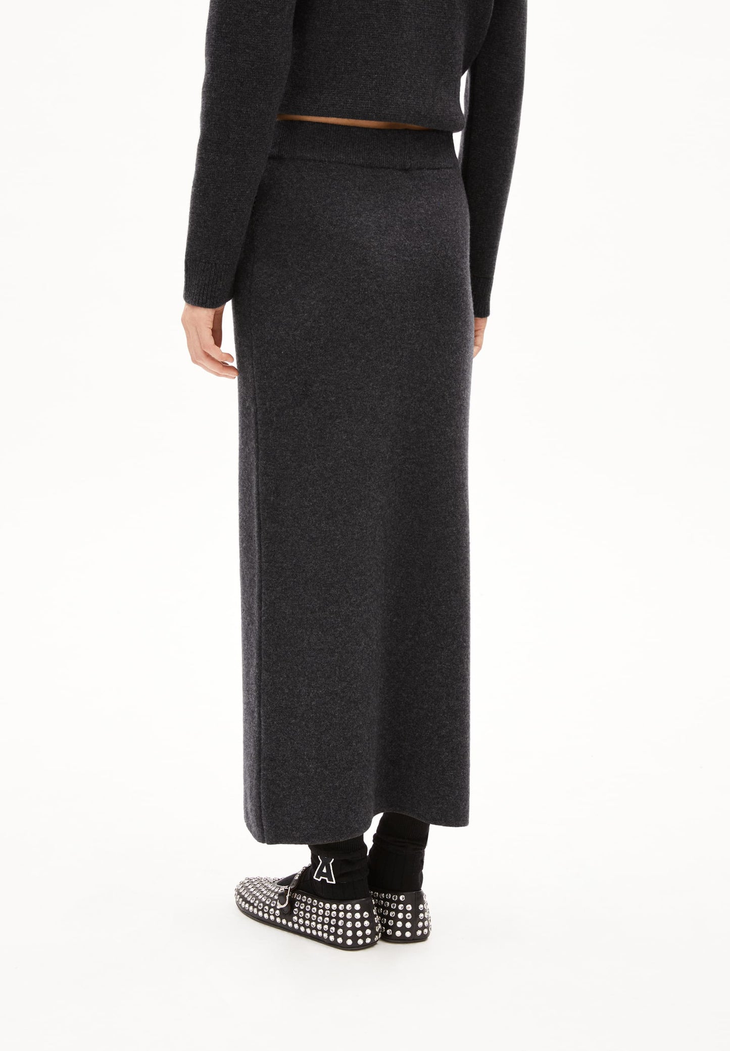 
                  
                    MAALVO Steel Melange Wool Skirt
                  
                