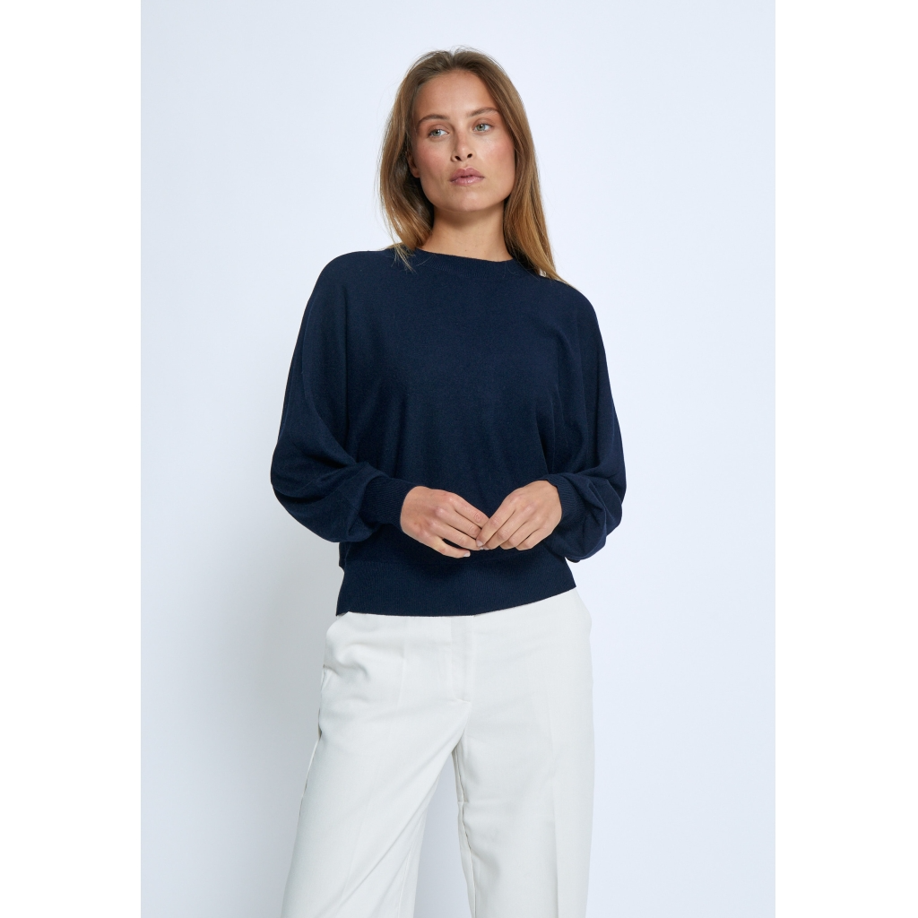 
                  
                    MSDANA Black Iris Solid Bat Sleeve Knit Jumper
                  
                