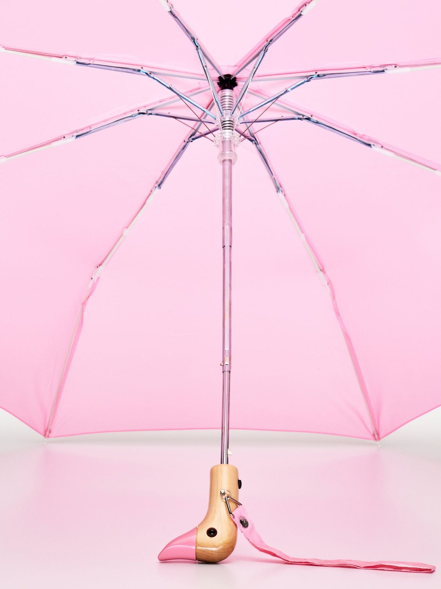 Rosafarbener, kompakter, und Albert umweltfreundlicher windfester Victoria Regenschirm – met