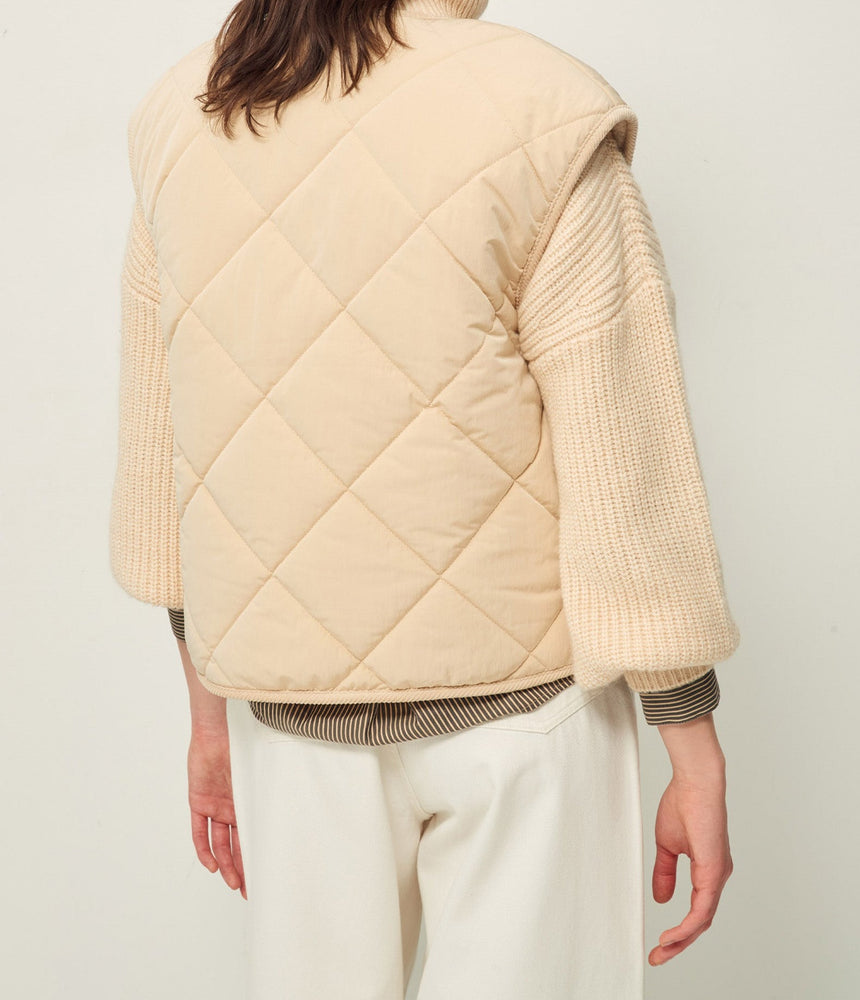 
                  
                    SNOWDONIA Sandcream Jacket
                  
                