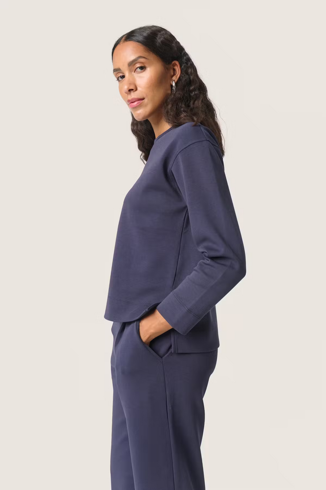 
                  
                    SLMAGANA JUNIA Night Sky Jumper
                  
                