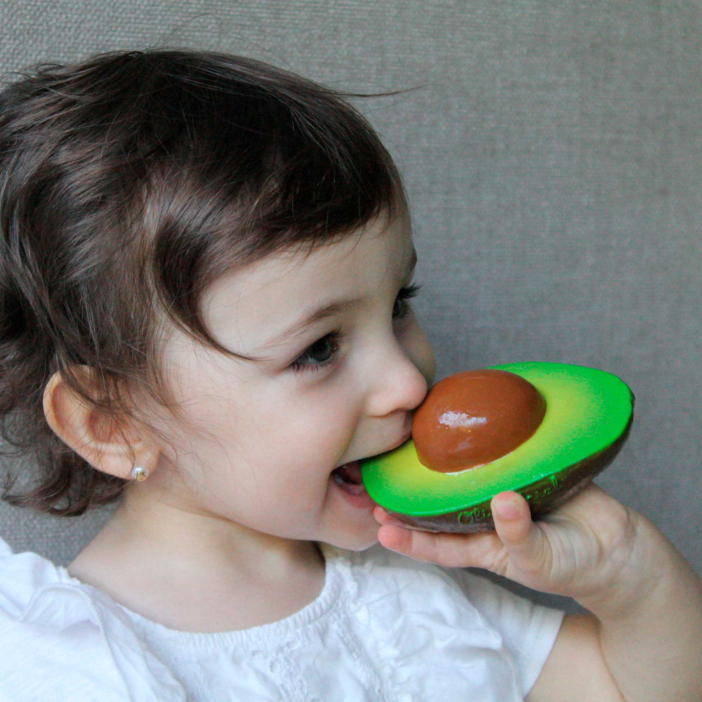 ARNOLD The Avocado Teething Ring Victoria met Albert